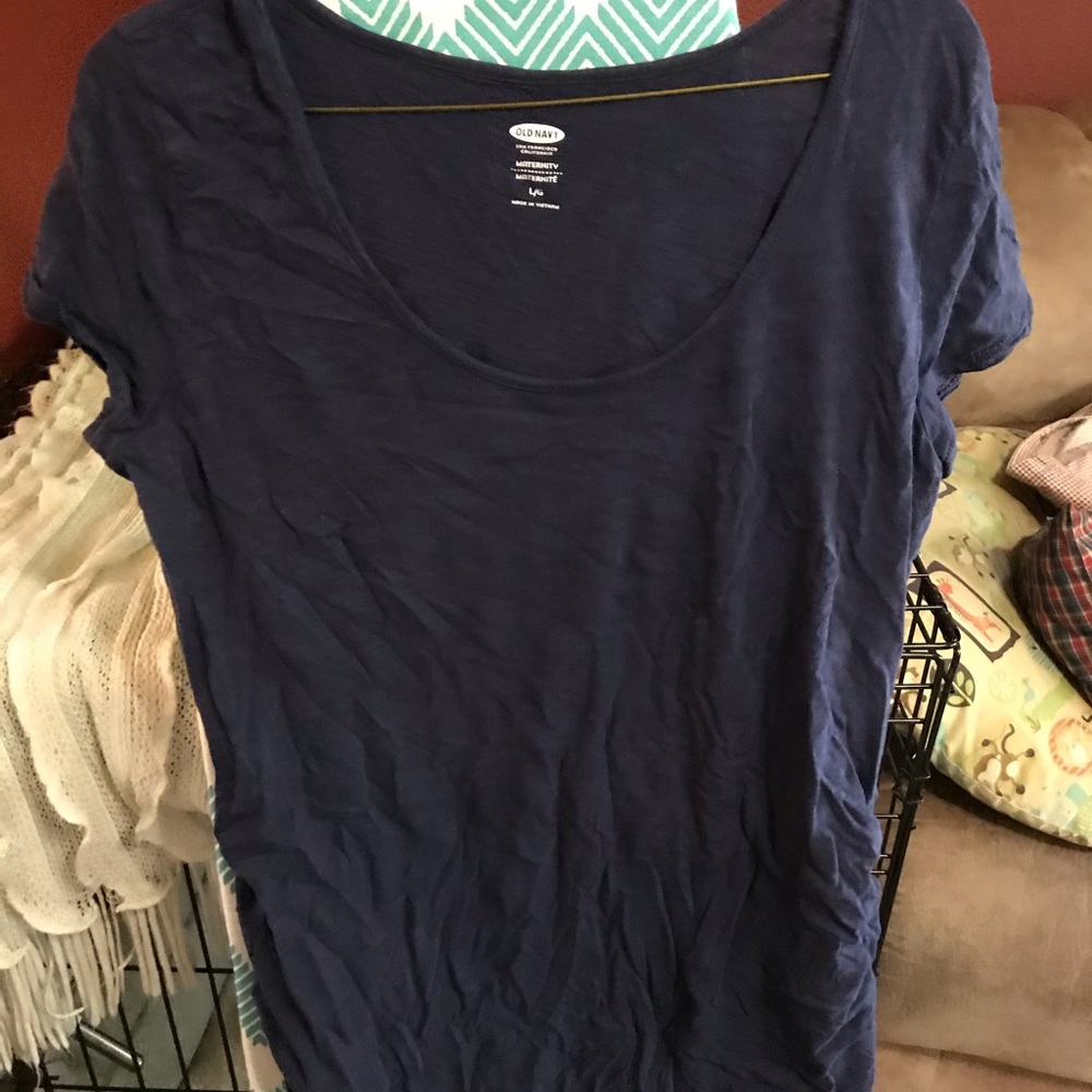 Maternity blue tshirt